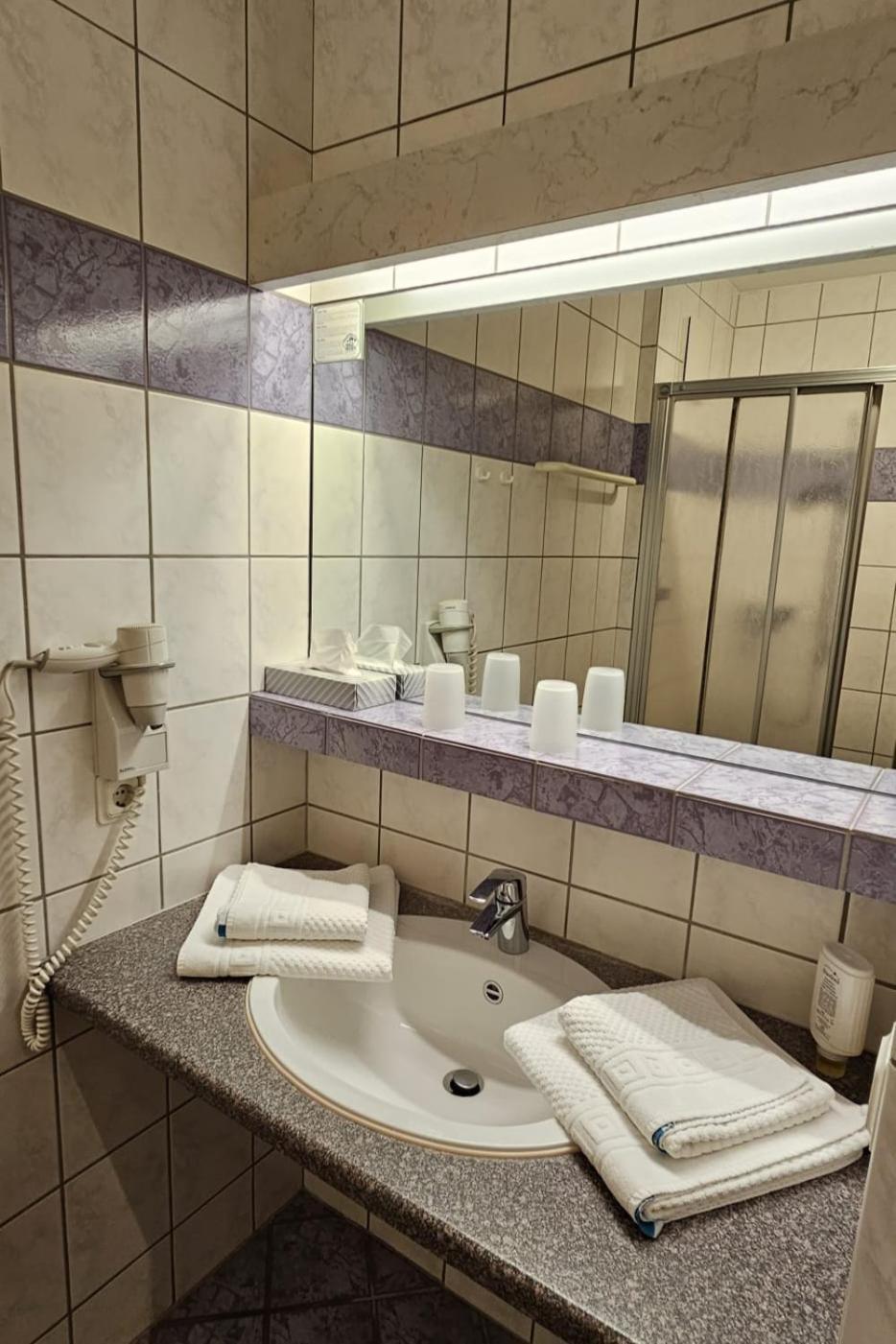 Hotel Landhaus Silbertanne Rotenburg an der Fulda Bagian luar foto